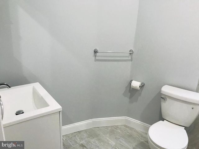 75 E DUVAL ST, Philadelphia, PA 19144