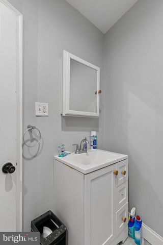 75 E DUVAL ST, Philadelphia, PA 19144