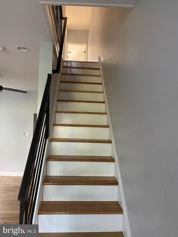75 E DUVAL ST, Philadelphia, PA 19144