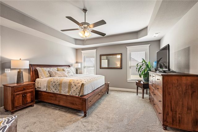 1057 Ruscello Avenue, Tontitown, AR 72762