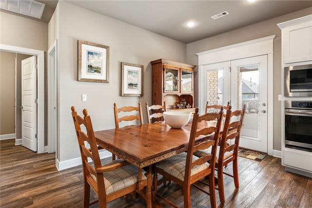 1057 Ruscello Avenue, Tontitown, AR 72762