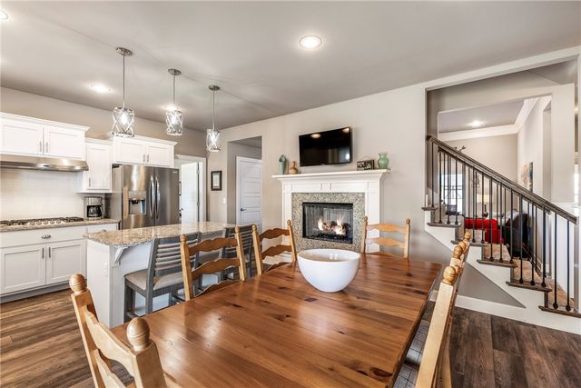 1057 Ruscello Avenue, Tontitown, AR 72762