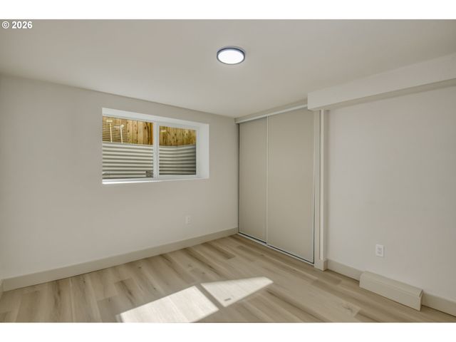 6530 Se 83RD Ave, Portland, OR 97266