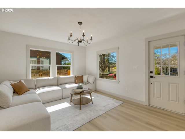 6530 Se 83RD Ave, Portland, OR 97266