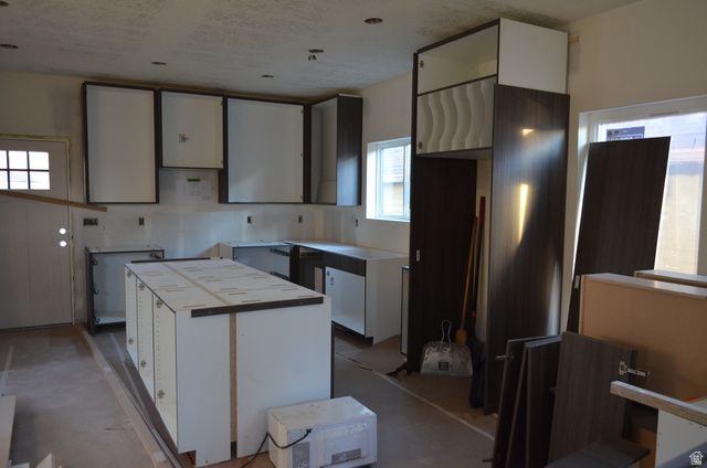 843 S LAKE ST, Salt Lake City, UT 84105