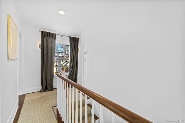 2 Apple Tree Close, Chappaqua, NY 10514