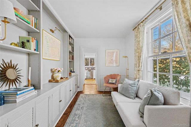 2 Apple Tree Close, Chappaqua, NY 10514