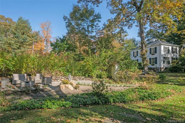 2 Apple Tree Close, Chappaqua, NY 10514