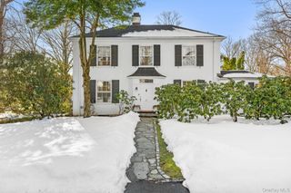 2 Apple Tree Close, Chappaqua, NY 10514