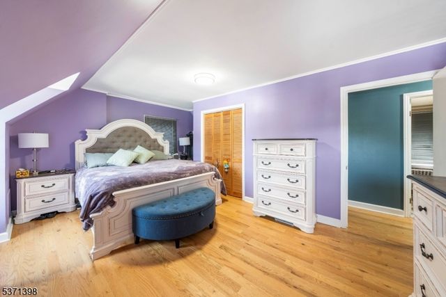 51 Hillside Ter, Newton Town, NJ 07860