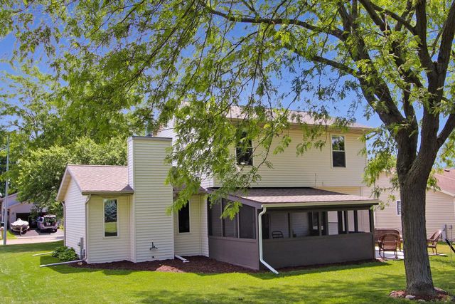 1551 Woodruff WAY, Hartford, WI 53027