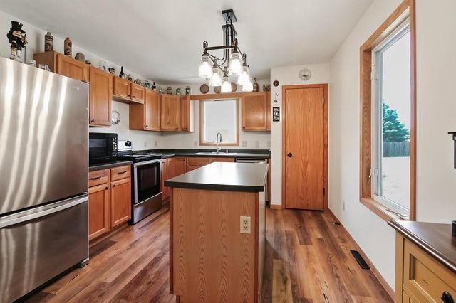 1551 Woodruff WAY, Hartford, WI 53027