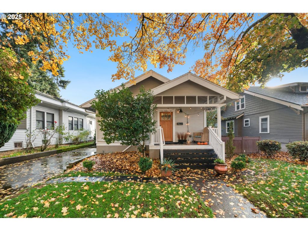 127 W 24TH St, Vancouver, WA 98660