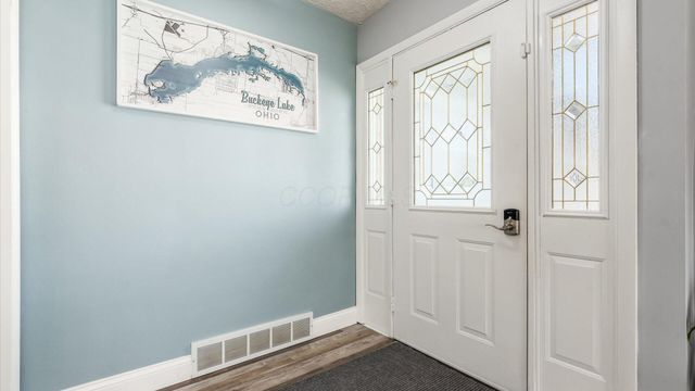 107 Dartmouth Road SE, Hebron, OH 43025