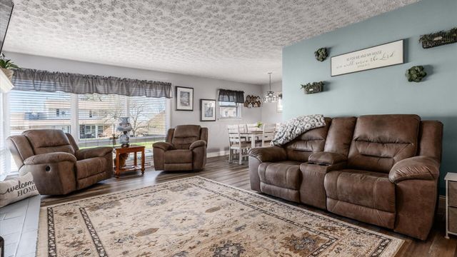 107 Dartmouth Road SE, Hebron, OH 43025
