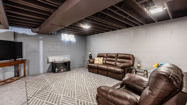 107 Dartmouth Road SE, Hebron, OH 43025