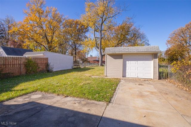 4636 W 157th Street, Cleveland, OH 44135