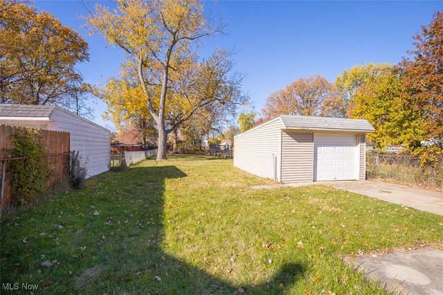 4636 W 157th Street, Cleveland, OH 44135