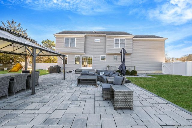 4 Danamarie Lane, East Patchogue, NY 11772