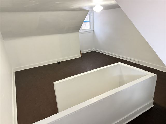 6333 Glenview Place, Highland Park, PA 15206