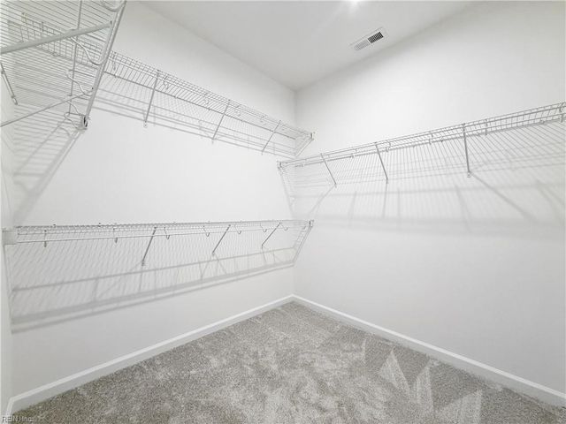 1535 Waltham LN, Newport News, VA 23608