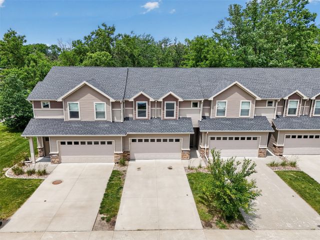 2707 Bobcat Drive, Ames, IA 50014