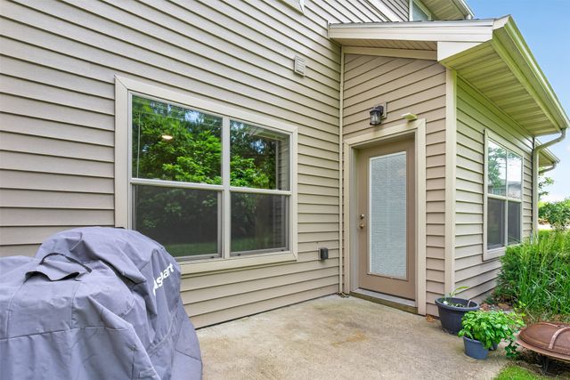 2707 Bobcat Drive, Ames, IA 50014