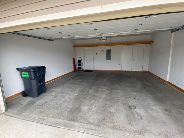 2707 Bobcat Drive, Ames, IA 50014