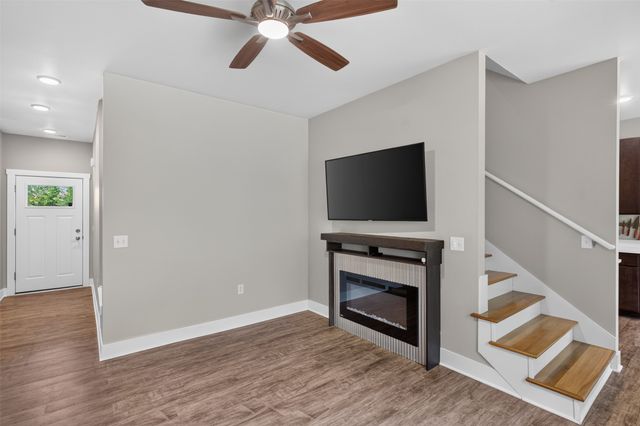 2707 Bobcat Drive, Ames, IA 50014