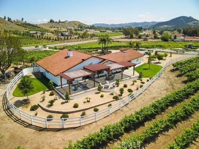 38155 Avenida La Cresta, Murrieta, CA 92562