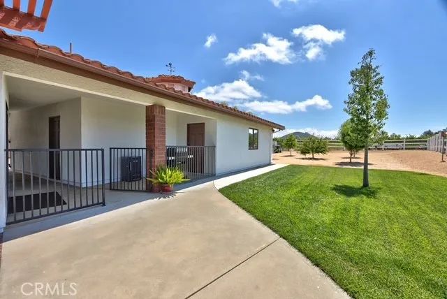 38155 Avenida La Cresta, Murrieta, CA 92562