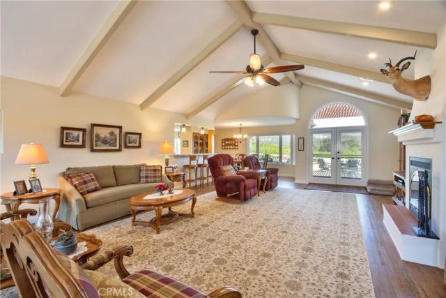 38155 Avenida La Cresta, Murrieta, CA 92562