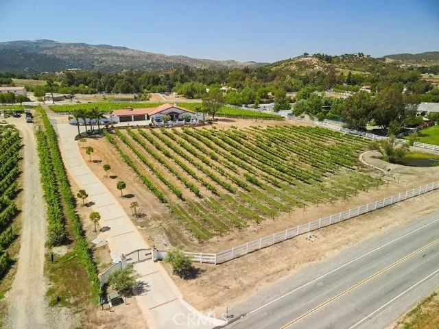 38155 Avenida La Cresta, Murrieta, CA 92562