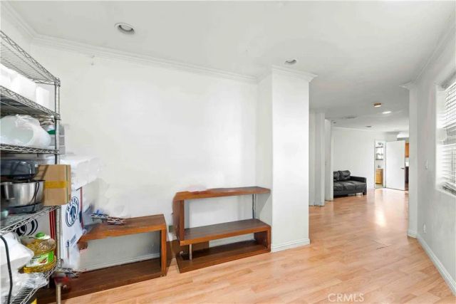 8463 S Halldale, Los Angeles, CA 90047