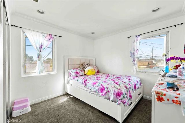 8463 S Halldale, Los Angeles, CA 90047