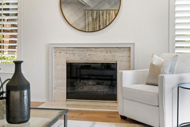 546 Sand Hill Circle, Menlo Park, CA 94025