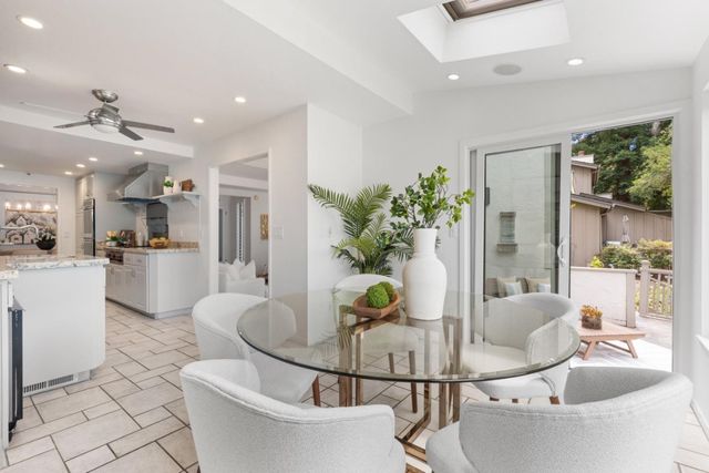 546 Sand Hill Circle, Menlo Park, CA 94025