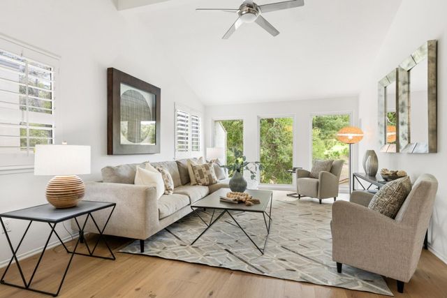 546 Sand Hill Circle, Menlo Park, CA 94025