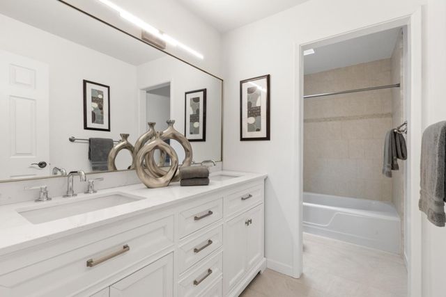 546 Sand Hill Circle, Menlo Park, CA 94025