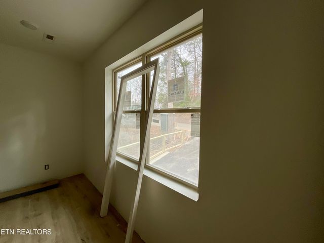 676 Monte Wood Circle, Pigeon Forge, TN 37863