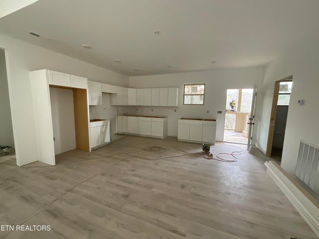 676 Monte Wood Circle, Pigeon Forge, TN 37863