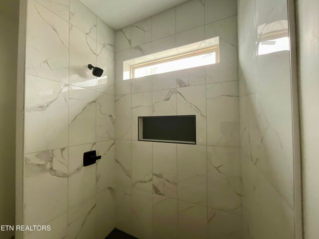 676 Monte Wood Circle, Pigeon Forge, TN 37863