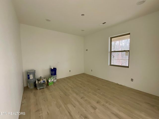 676 Monte Wood Circle, Pigeon Forge, TN 37863