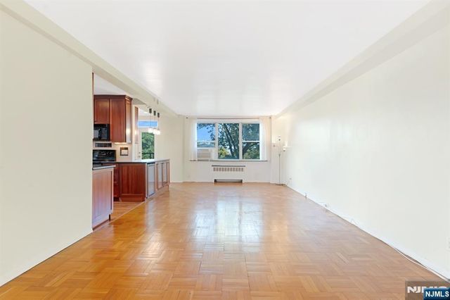 1450 Palisade 3I, Fort Lee, NJ 07024