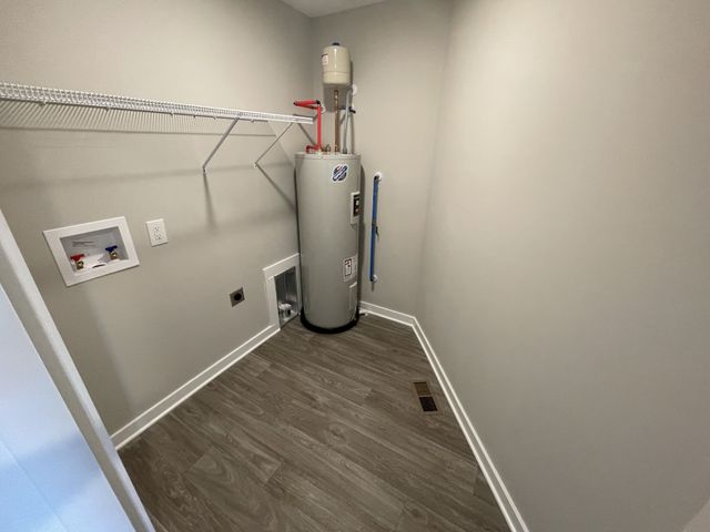 561 20th Ave, W, Springfield, TN 37172