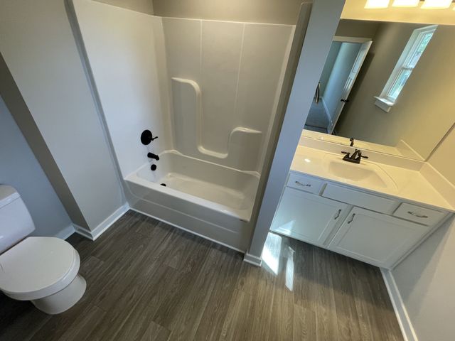 561 20th Ave, W, Springfield, TN 37172