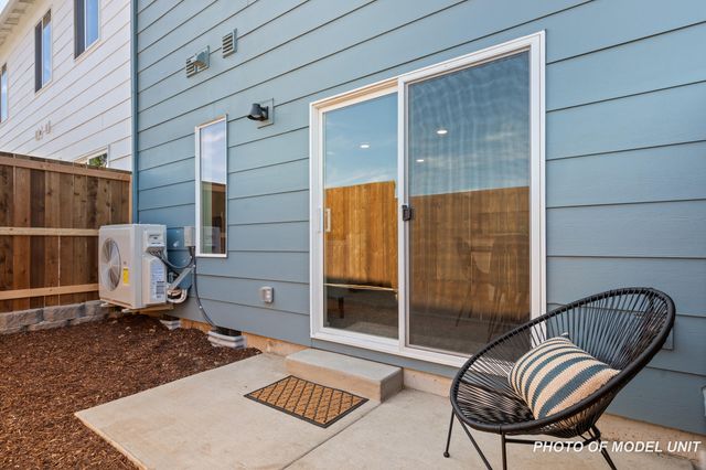 2028 Sunset Drive 8, Medford, OR 97501