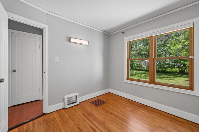 5327 Colfax Avenue N, Brooklyn Center, MN 55430