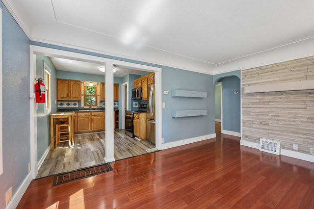 5327 Colfax Avenue N, Brooklyn Center, MN 55430