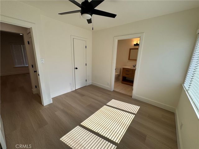 6837 Oak Park Avenue, Lake Balboa, CA 91406
